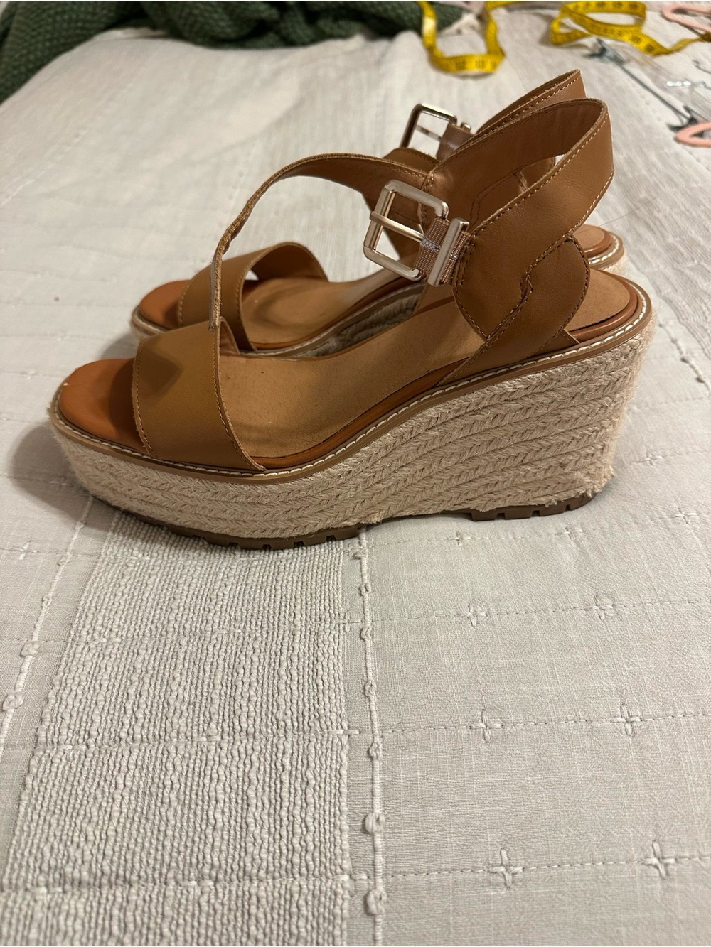 Crown Vintage Tan Platform Espadrille Sandals - Picture 3 of 7